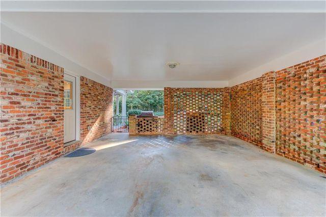 2488 Hazelwood NE Drive, Atlanta, GA 30345