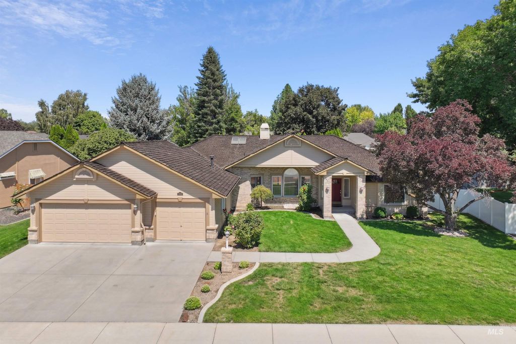 1050 E Dominica Drive, Meridian, ID 83642