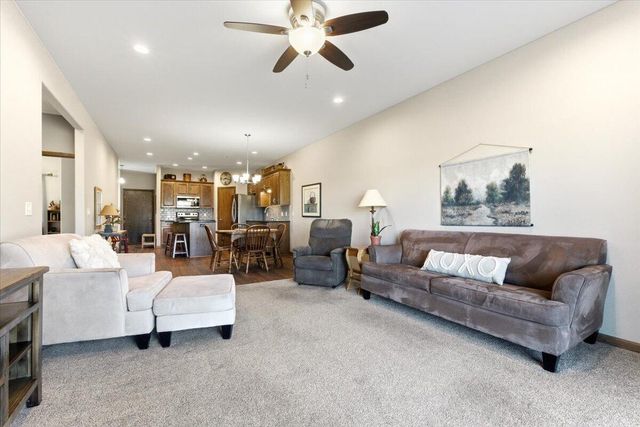 5316 HARDINGS LANDING Road, Council Bluffs, IA 51501