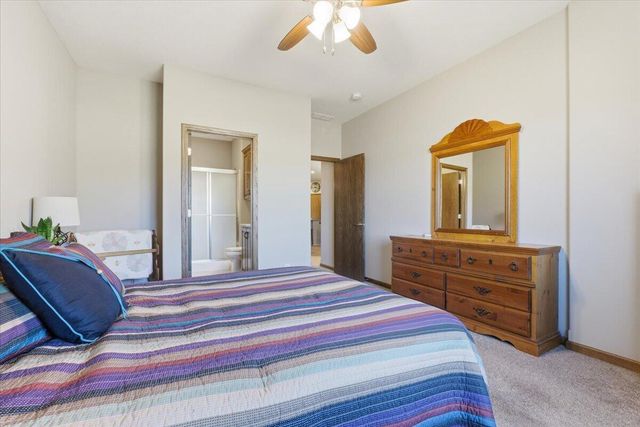 5316 HARDINGS LANDING Road, Council Bluffs, IA 51501