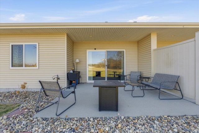 5316 HARDINGS LANDING Road, Council Bluffs, IA 51501