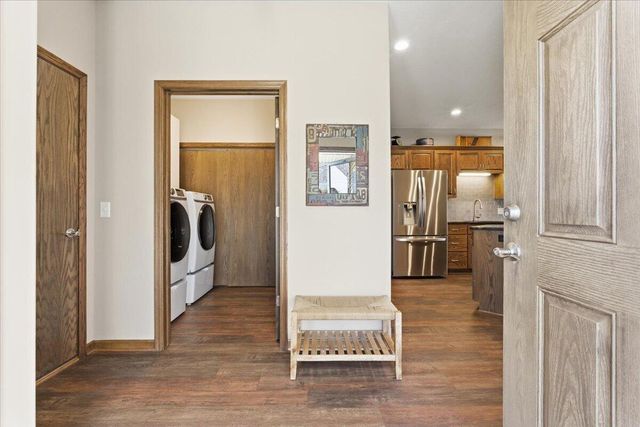 5316 HARDINGS LANDING Road, Council Bluffs, IA 51501