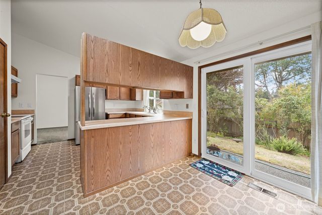 9817 61st Street Ct W, University Place, WA 98467