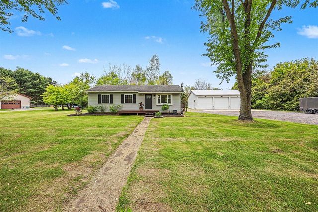 10085 Plank Road, Maybee, MI 48159