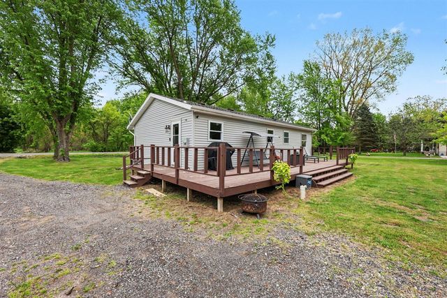 10085 Plank Road, Maybee, MI 48159