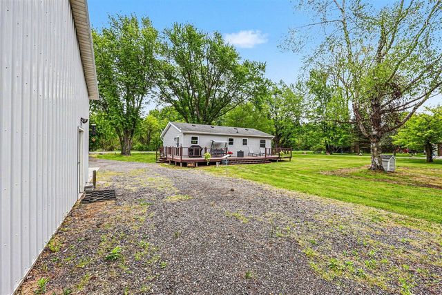 10085 Plank Road, Maybee, MI 48159
