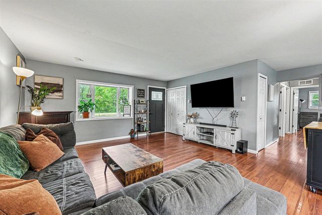 10085 Plank Road, Maybee, MI 48159