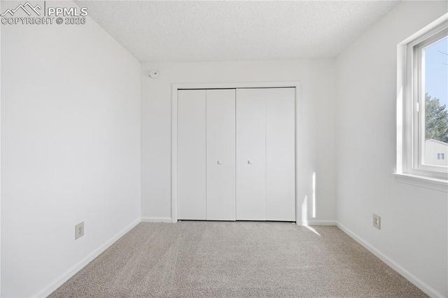 912 Amsterdam Drive, Colorado Springs, CO 80907