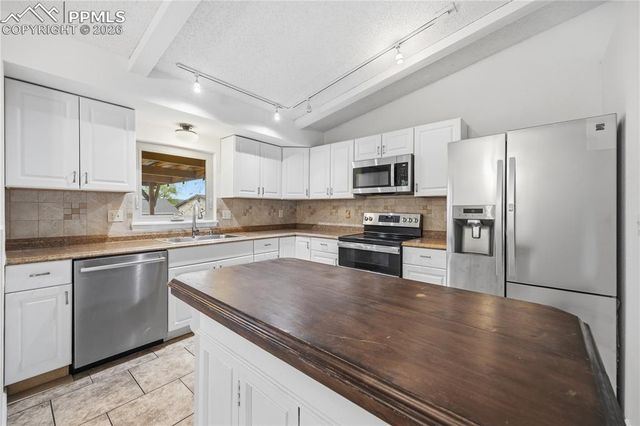 912 Amsterdam Drive, Colorado Springs, CO 80907