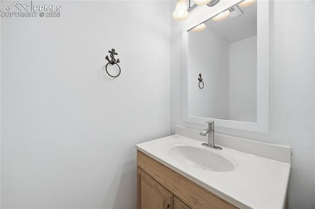 912 Amsterdam Drive, Colorado Springs, CO 80907