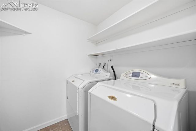 912 Amsterdam Drive, Colorado Springs, CO 80907