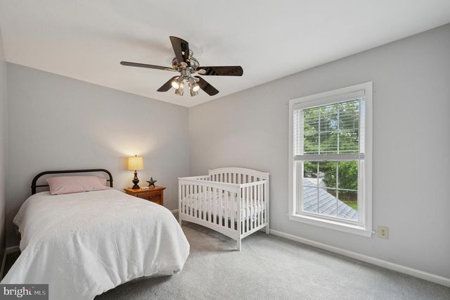 108 CARRIAGE LN, Aston, PA 19014
