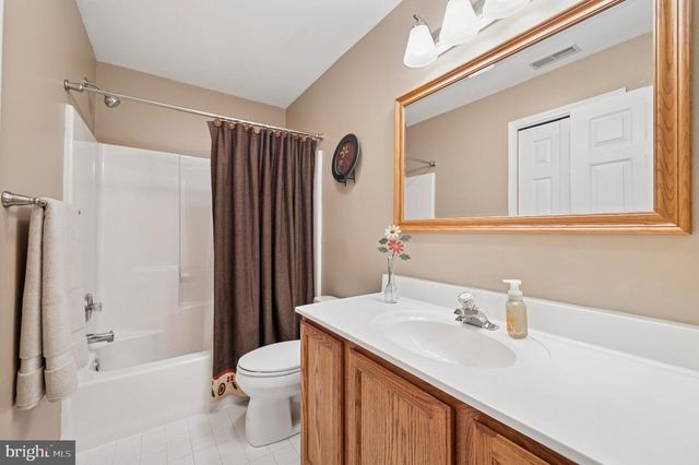 108 CARRIAGE LN, Aston, PA 19014
