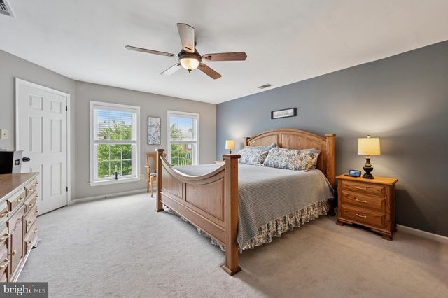 108 CARRIAGE LN, Aston, PA 19014