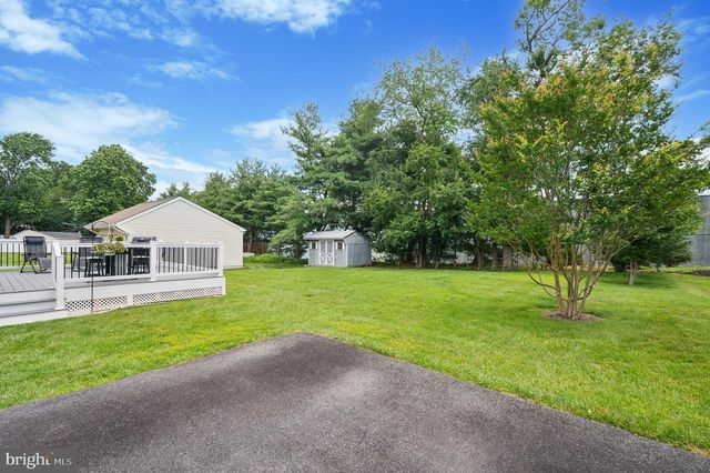 108 CARRIAGE LN, Aston, PA 19014