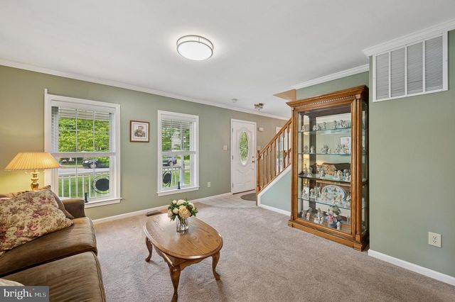 108 CARRIAGE LN, Aston, PA 19014