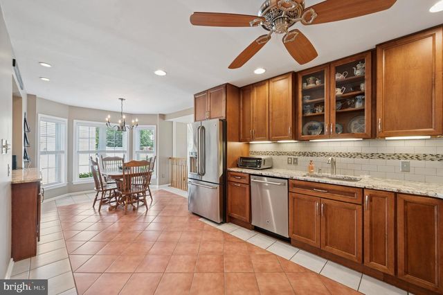 108 CARRIAGE LN, Aston, PA 19014