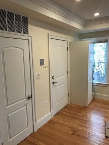 65 Newton 2, Somerville, MA 02143