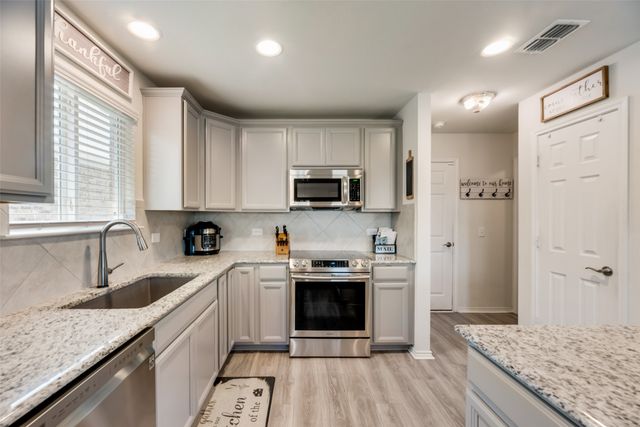 1505 Waggoner Drive, Aubrey, TX 76227