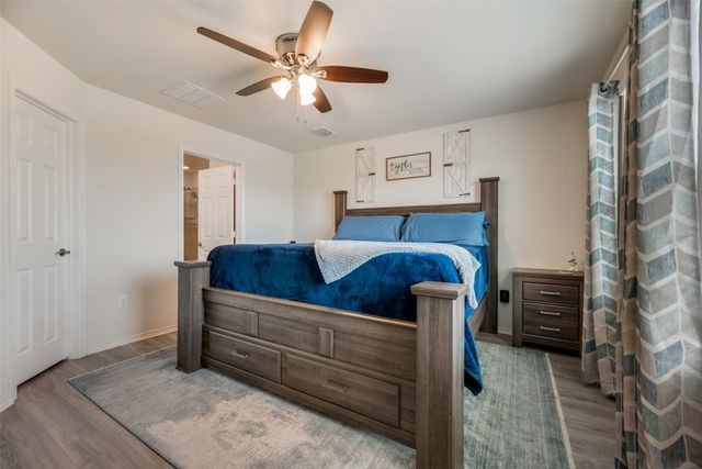 1505 Waggoner Drive, Aubrey, TX 76227