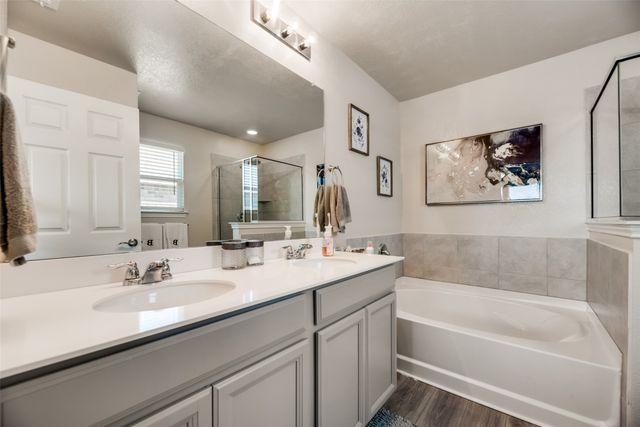 1505 Waggoner Drive, Aubrey, TX 76227