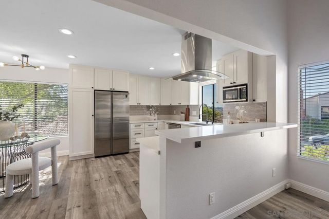 2053 Golden Circle Dr, Escondido, CA 92026