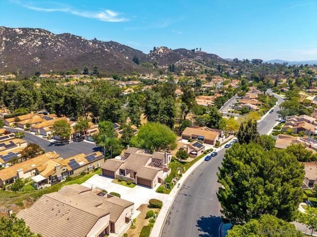 2053 Golden Circle Dr, Escondido, CA 92026