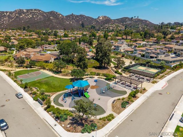 2053 Golden Circle Dr, Escondido, CA 92026