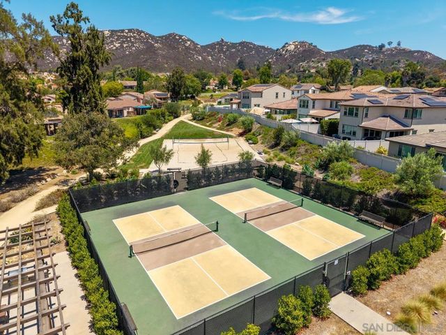 2053 Golden Circle Dr, Escondido, CA 92026