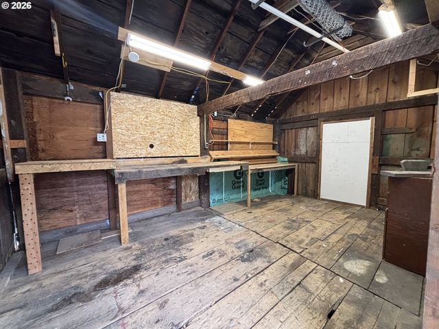 2208 CEDAR St, La Grande, OR 97850