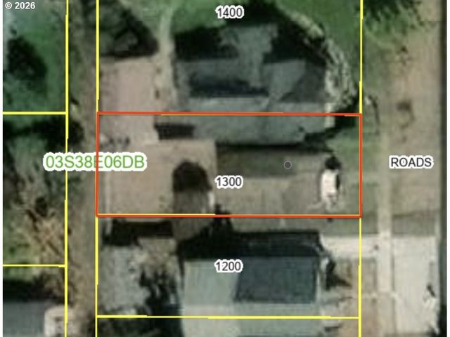 2208 CEDAR St, La Grande, OR 97850