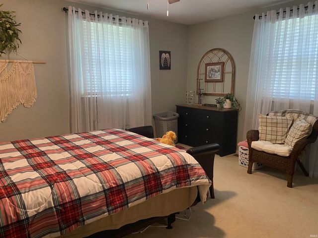 9200 W Lonebeech Drive, Muncie, IN 47304