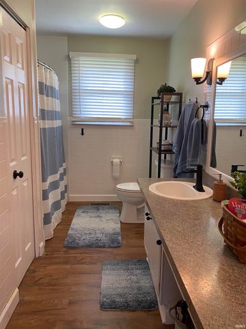 9200 W Lonebeech Drive, Muncie, IN 47304