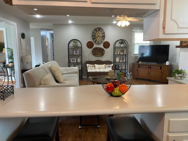 9200 W Lonebeech Drive, Muncie, IN 47304