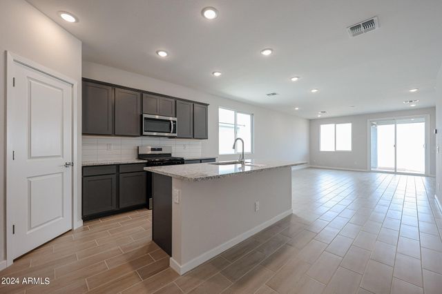 40040 W BRAVO Drive, Maricopa, AZ 85138