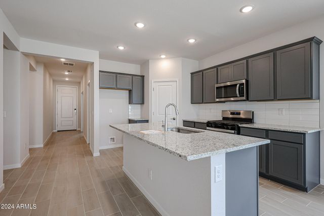 40040 W BRAVO Drive, Maricopa, AZ 85138