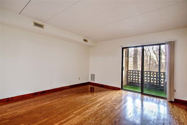 175 Hoffman Avenue 102, Cranston, RI 02920