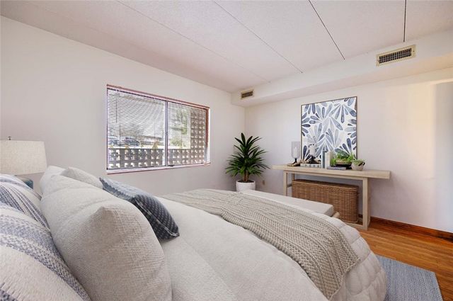 175 Hoffman Avenue 102, Cranston, RI 02920