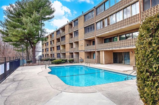 175 Hoffman Avenue 102, Cranston, RI 02920