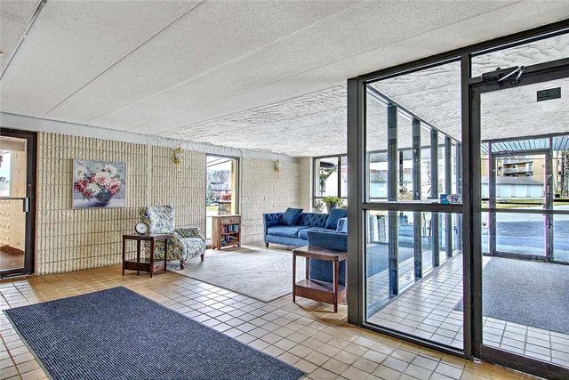 175 Hoffman Avenue 102, Cranston, RI 02920