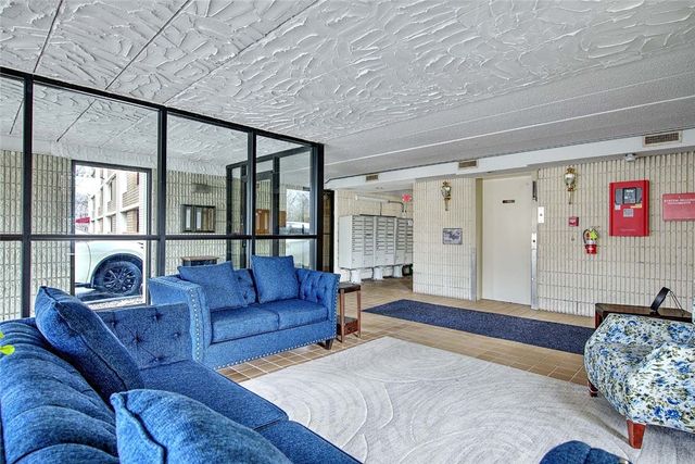 175 Hoffman Avenue 102, Cranston, RI 02920