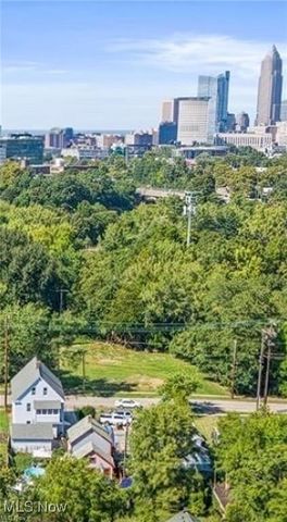 3007 Barber Avenue, Cleveland, OH 44113