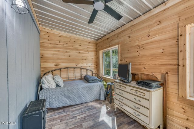 633 T Greer Road, Mountain City, TN 37683