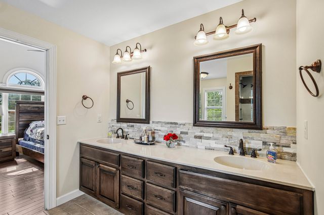 2409 Sylvia Rd, Dickson, TN 37055