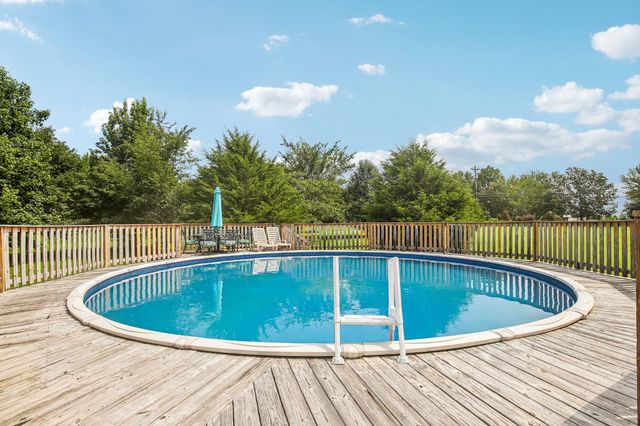 2409 Sylvia Rd, Dickson, TN 37055