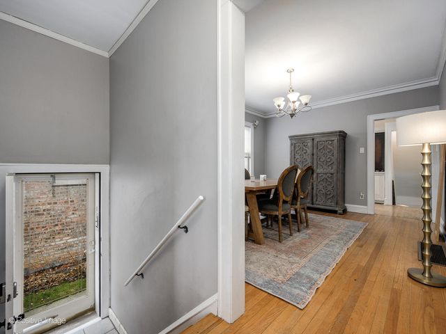 3742 Clinton Avenue, Berwyn, IL 60402