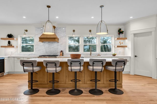 70 Valley Drive E, Atlantic Highlands, NJ 07716