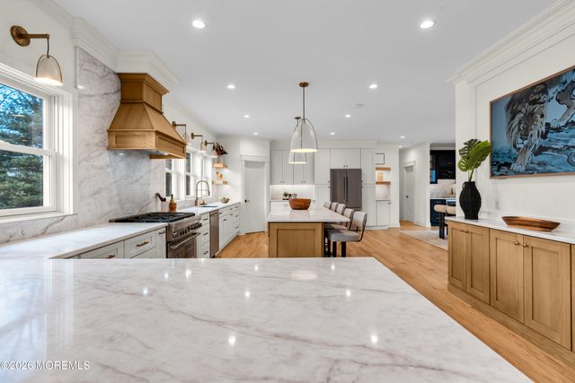 70 Valley Drive E, Atlantic Highlands, NJ 07716