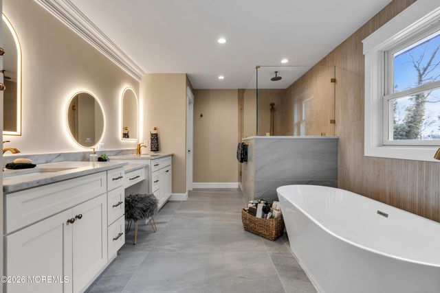 70 Valley Drive E, Atlantic Highlands, NJ 07716