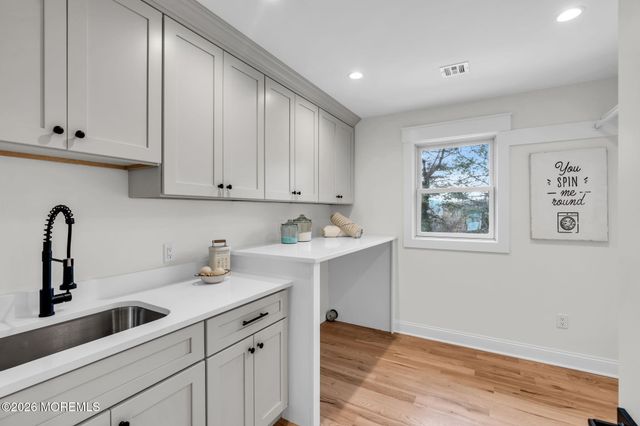 70 Valley Drive E, Atlantic Highlands, NJ 07716